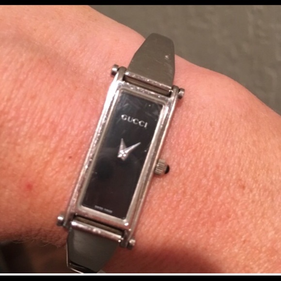 Ladies Gucci watch - Picture 3 of 4